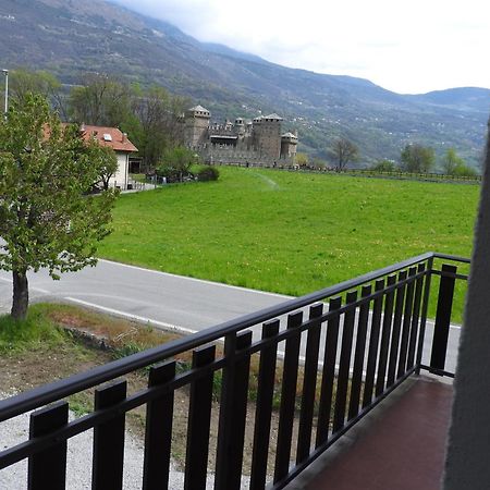 Vue Du Chateau Villa Fenis Buitenkant foto