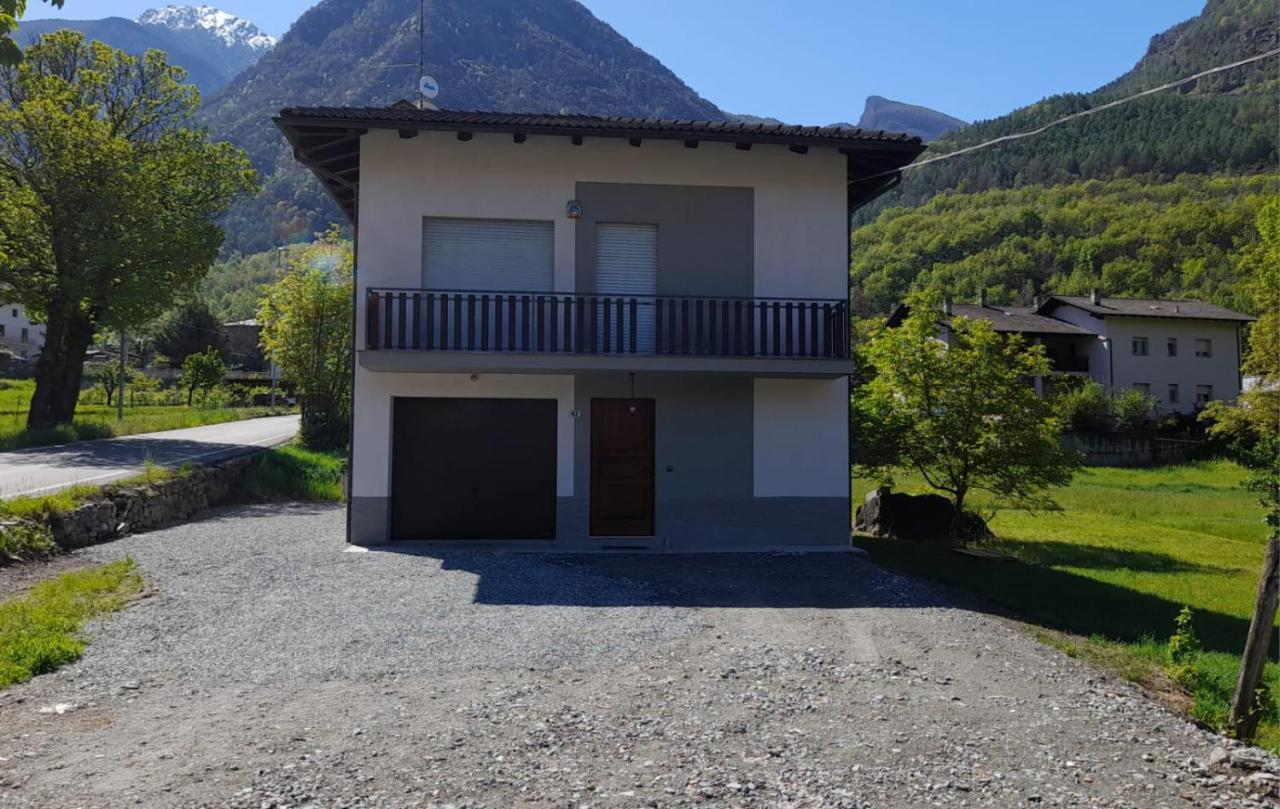 Vue Du Chateau Villa Fenis Buitenkant foto